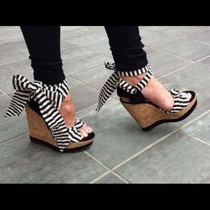 Shoemint Kimberly striped tie wedges 7